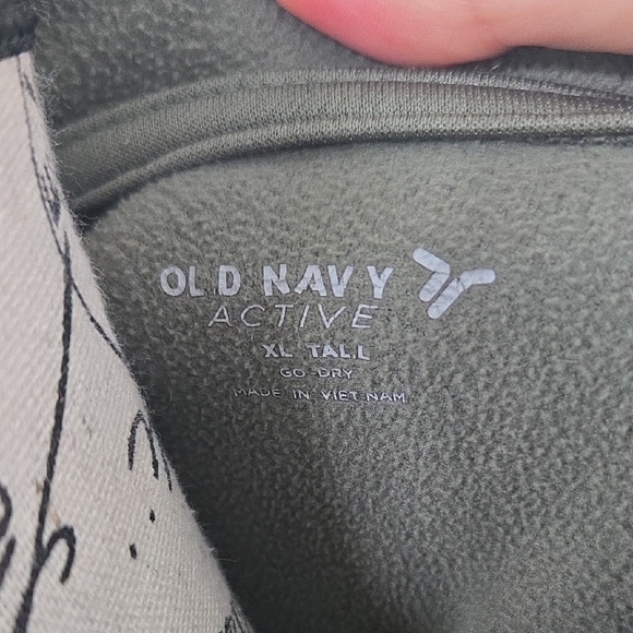 Old Navy Men's Dark Green Hoodie - Picture 2 of 4